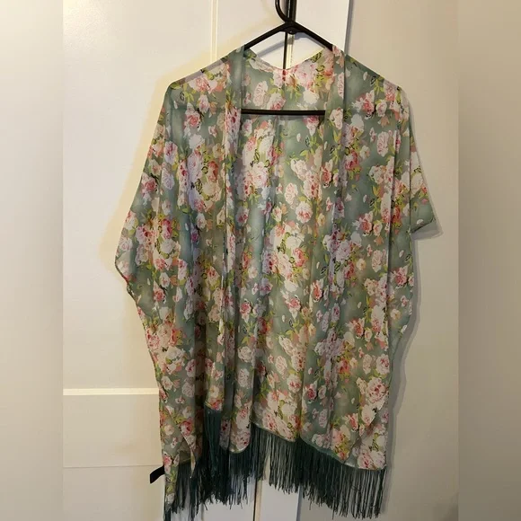 Floral Kimono with Fringe - Picture 3 of 5